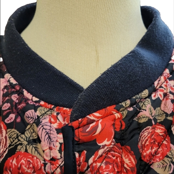 AKIRA Floral Quilted Jacket - Picture 7 of 11